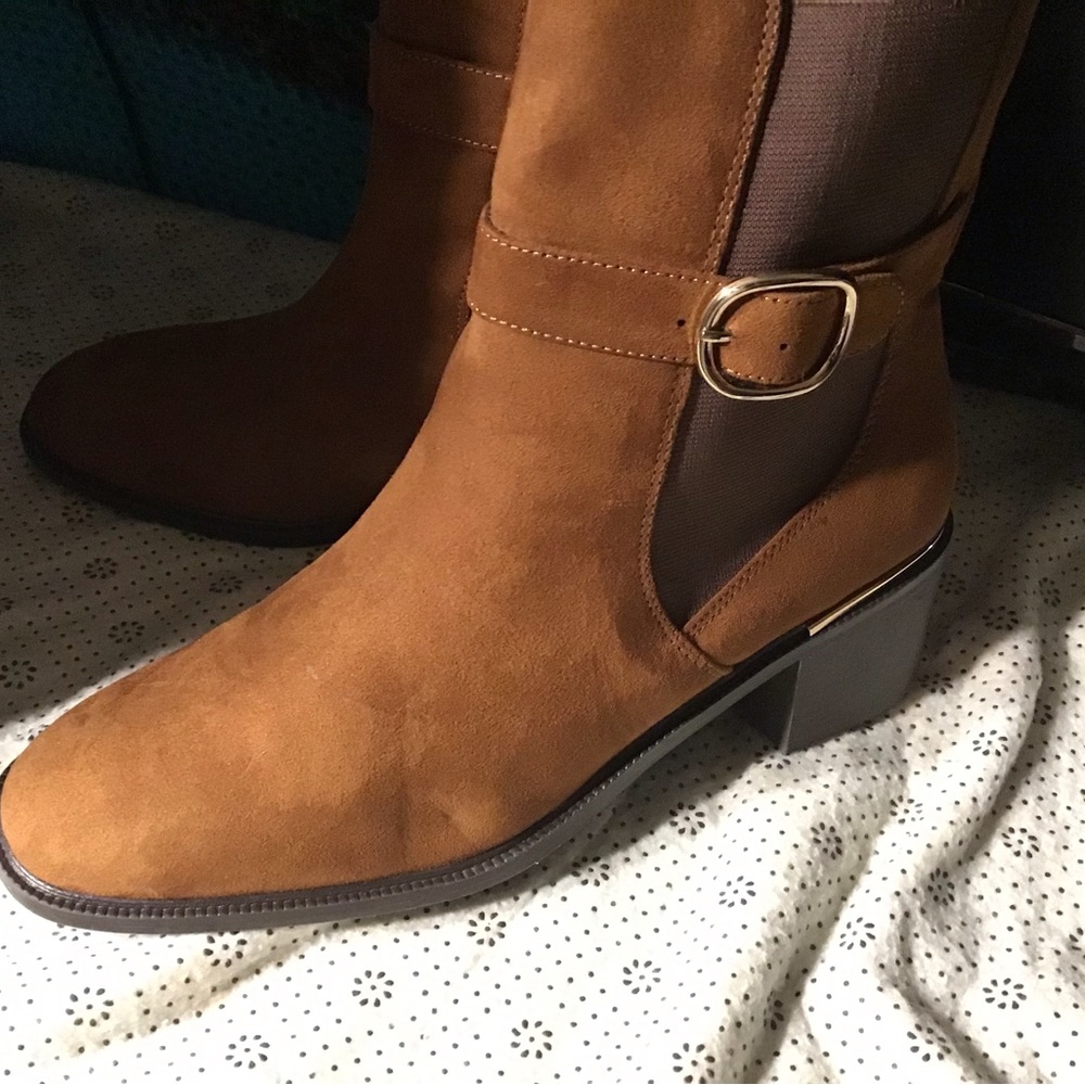 Women’s Liz Claiborne brown dress boots size 11M